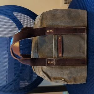 Peg and Awl Dopp Case